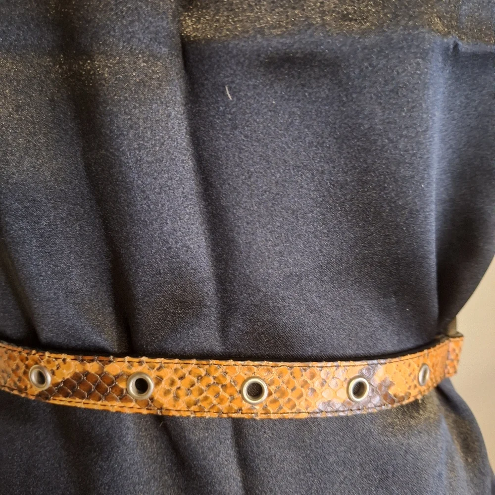 Worth, Genuine Leather Belt    Size Small